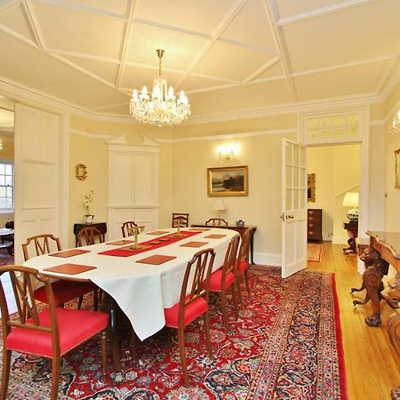 Ramsay Garden - Spacious 3-Bedroom Apartment Next To Edinburgh Castle المظهر الخارجي الصورة