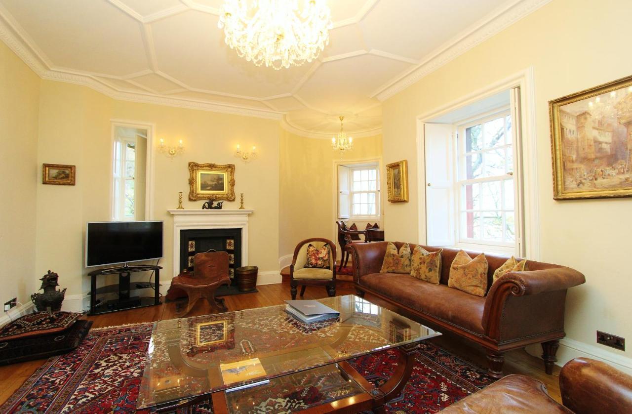 Ramsay Garden - Spacious 3-Bedroom Apartment Next To Edinburgh Castle المظهر الخارجي الصورة