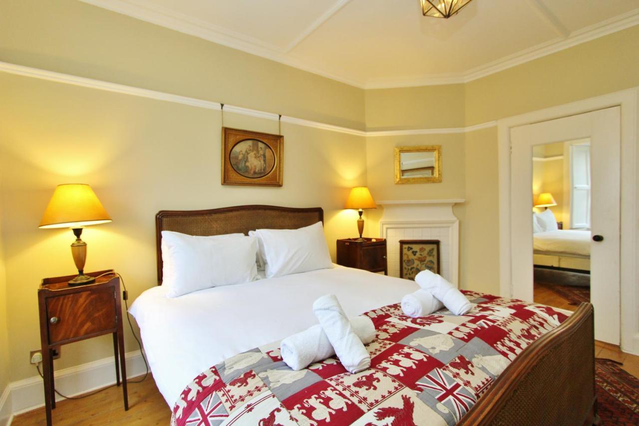 Ramsay Garden - Spacious 3-Bedroom Apartment Next To Edinburgh Castle المظهر الخارجي الصورة