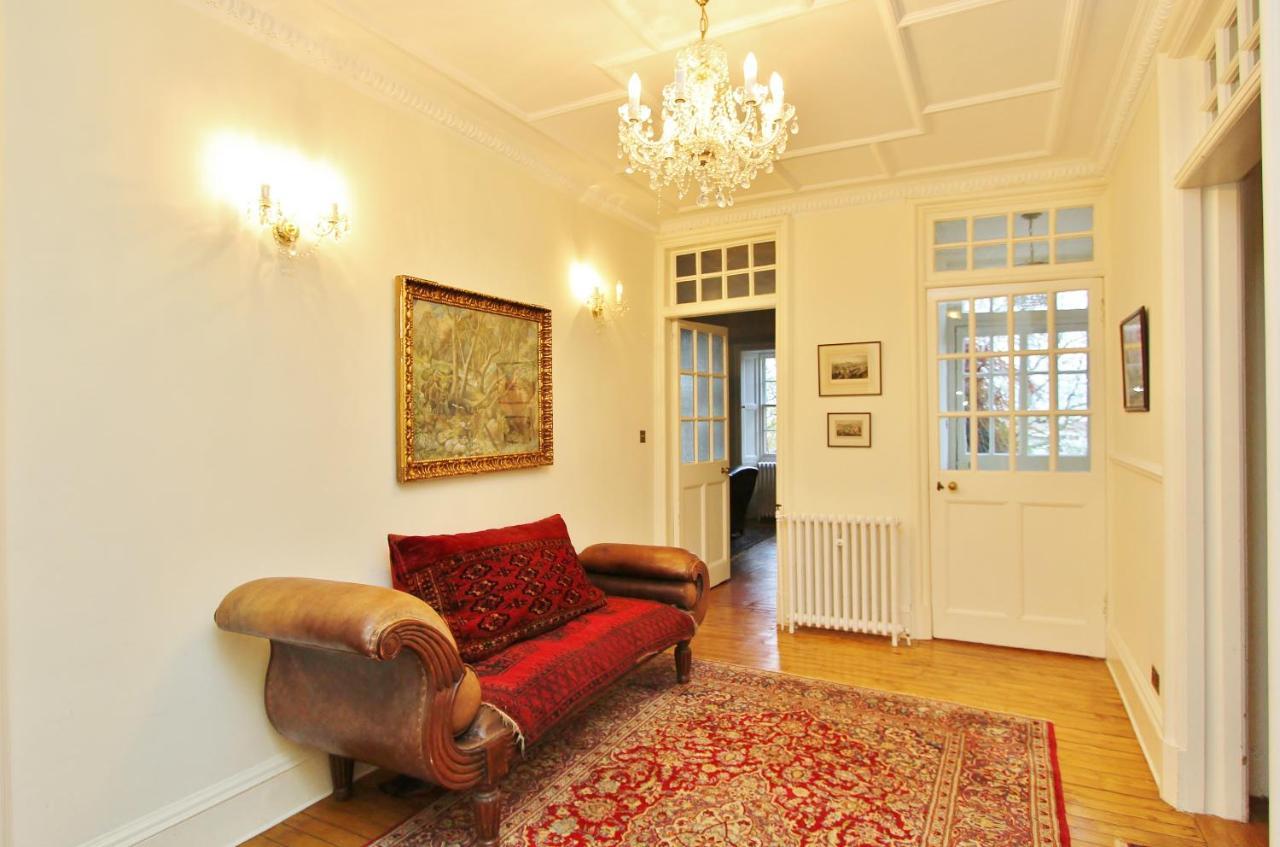 Ramsay Garden - Spacious 3-Bedroom Apartment Next To Edinburgh Castle المظهر الخارجي الصورة