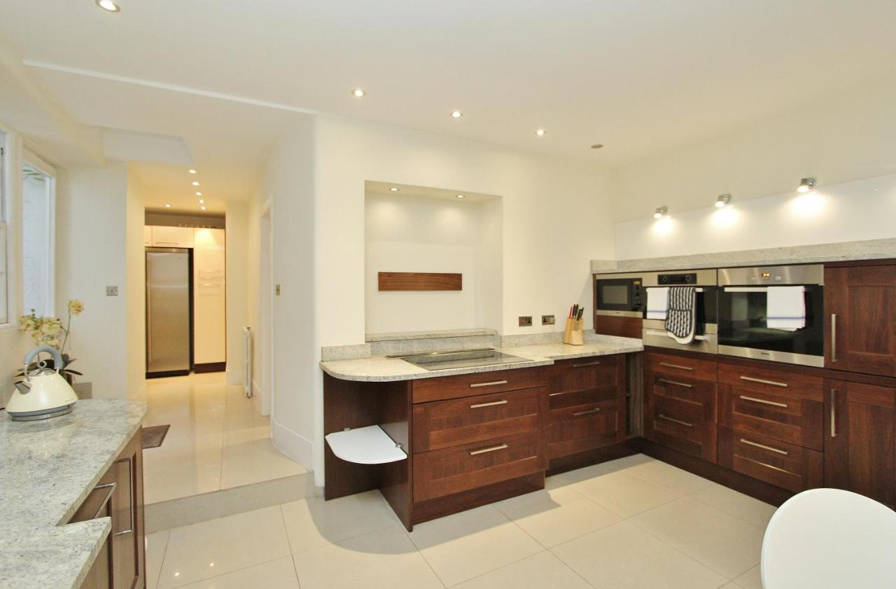 Ramsay Garden - Spacious 3-Bedroom Apartment Next To Edinburgh Castle المظهر الخارجي الصورة