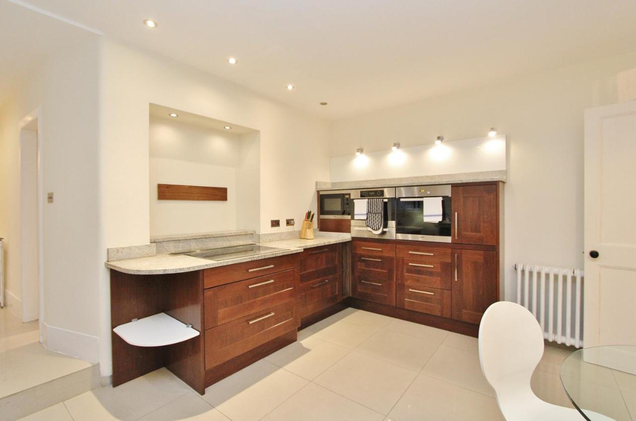 Ramsay Garden - Spacious 3-Bedroom Apartment Next To Edinburgh Castle المظهر الخارجي الصورة
