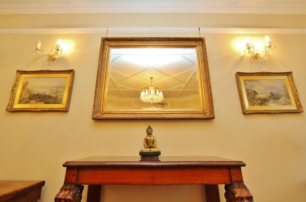 Ramsay Garden - Spacious 3-Bedroom Apartment Next To Edinburgh Castle المظهر الخارجي الصورة