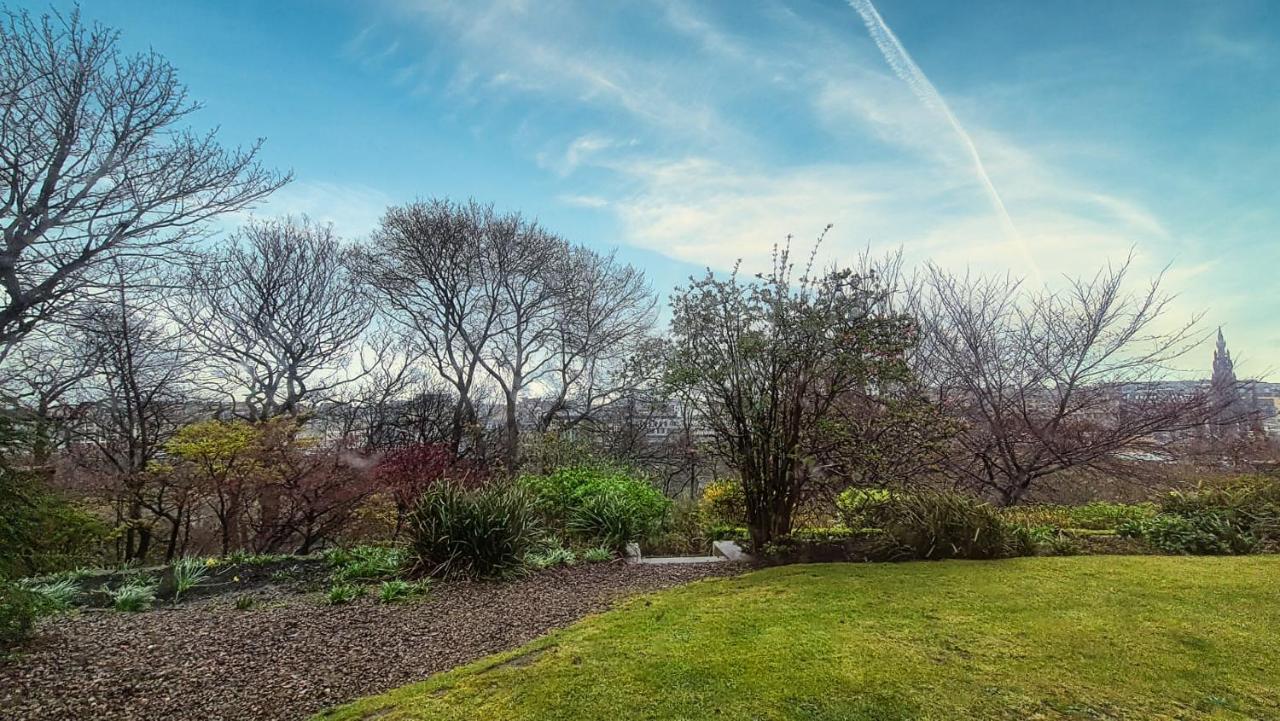 Ramsay Garden - Spacious 3-Bedroom Apartment Next To Edinburgh Castle المظهر الخارجي الصورة