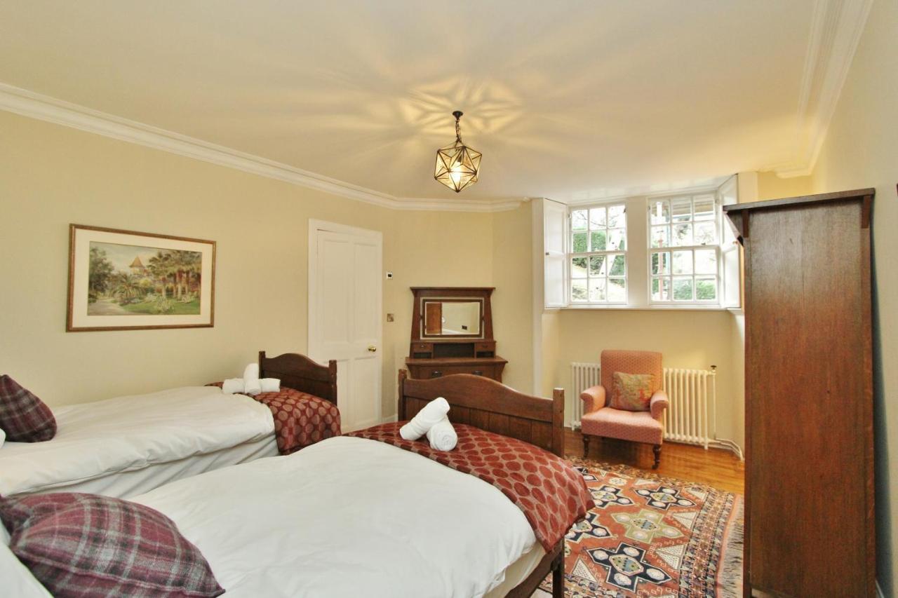 Ramsay Garden - Spacious 3-Bedroom Apartment Next To Edinburgh Castle المظهر الخارجي الصورة